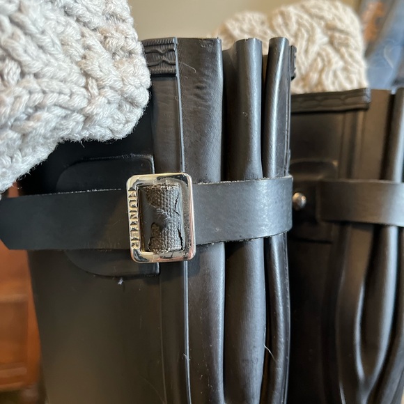 Black Matt Tall Hunter Boots & Sock Inserts - Picture 4 of 8